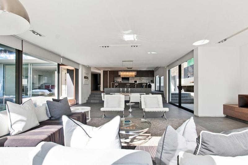6 Bedroom Property for Sale in Camps Bay Western Cape